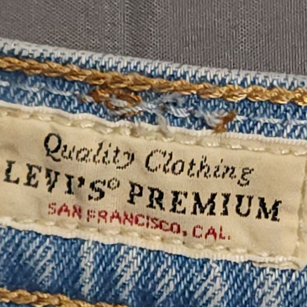Levis Premium Ribcage Straight Jeans Light Wash High Rise Button Fly Size 27 - Picture 8 of 16
